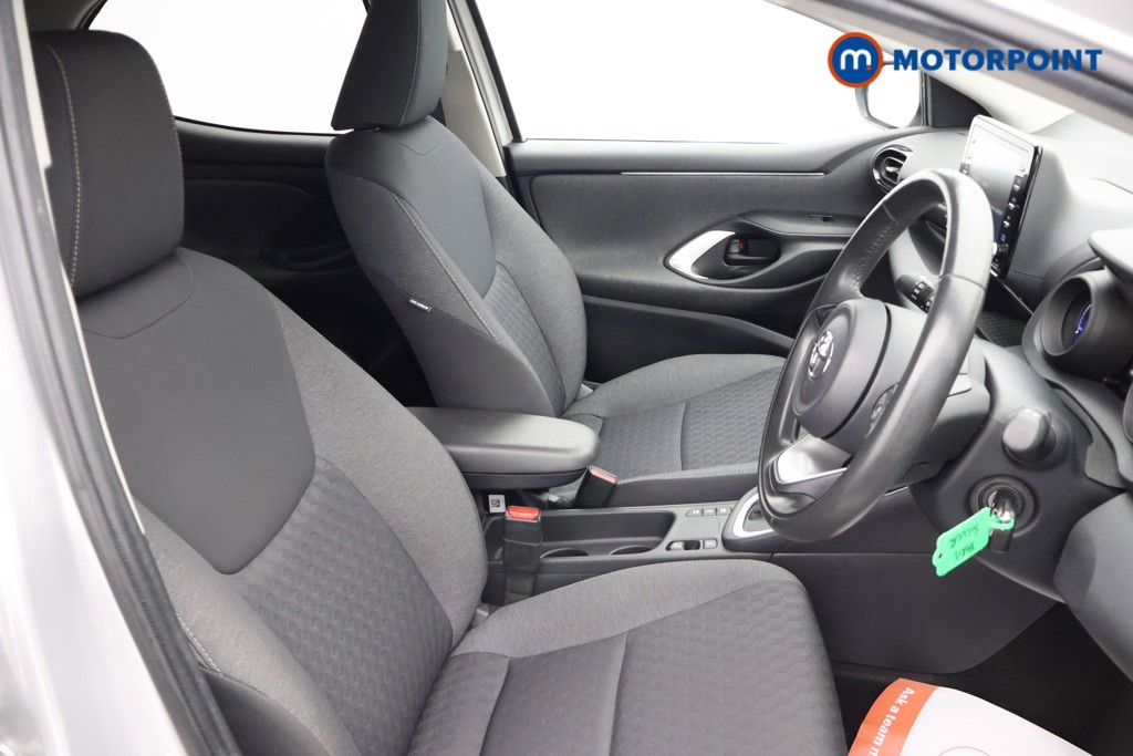 Toyota Yaris Design Automatic Petrol-Electric Hybrid Hatchback - Stock Number (1672084) - 17th supplementary image
