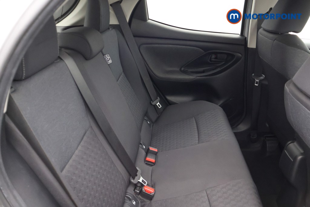Toyota Yaris Design Automatic Petrol-Electric Hybrid Hatchback - Stock Number (1672084) - 20th supplementary image