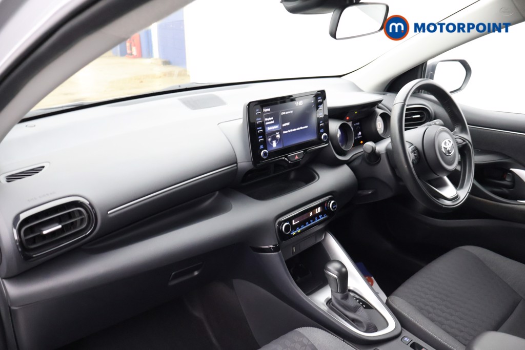 Toyota Yaris Design Automatic Petrol-Electric Hybrid Hatchback - Stock Number (1672084) - 23rd supplementary image