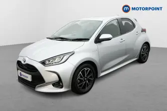 Toyota Yaris Design Automatic Petrol-Electric Hybrid Hatchback - Stock Number (1672084) - Passenger side front corner