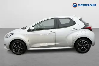 Toyota Yaris Design Automatic Petrol-Electric Hybrid Hatchback - Stock Number (1672084) - Passenger side