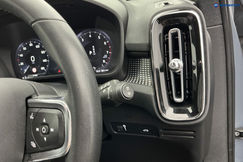 Volvo Xc40 R Design Automatic Petrol SUV - Stock Number (1672088) - 21st supplementary image