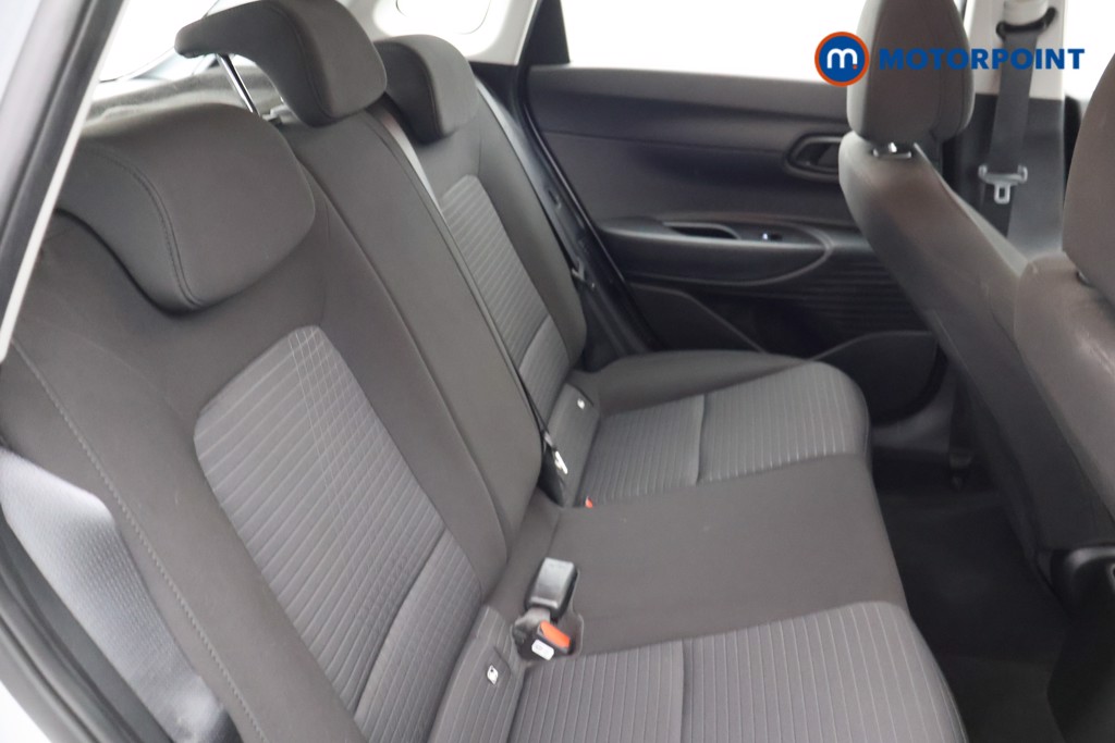 Hyundai I20 Se Connect Manual Petrol Hatchback - Stock Number (1672105) - 17th supplementary image