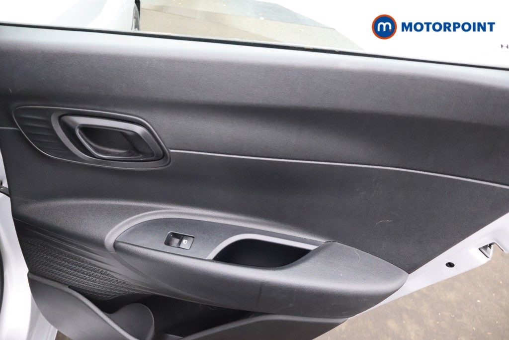 Hyundai I20 Se Connect Manual Petrol Hatchback - Stock Number (1672105) - 19th supplementary image