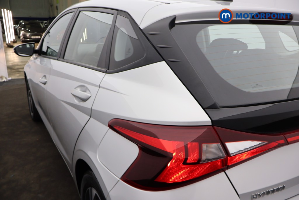 Hyundai I20 Se Connect Manual Petrol Hatchback - Stock Number (1672105) - 25th supplementary image