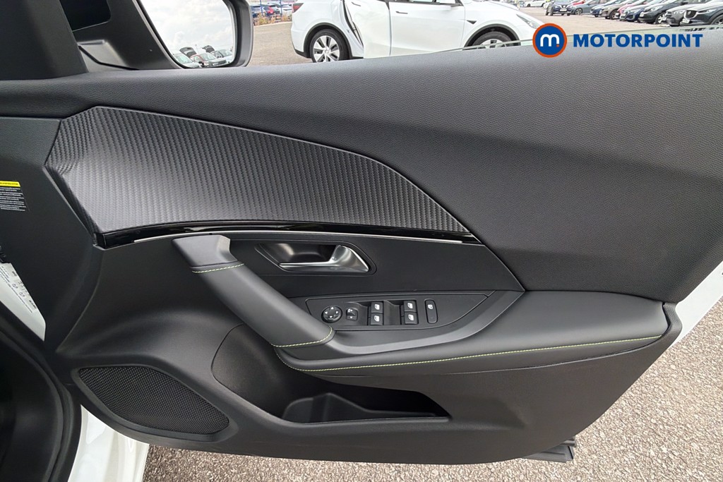 Peugeot 2008 GT Automatic Petrol SUV - Stock Number (1672163) - 19th supplementary image