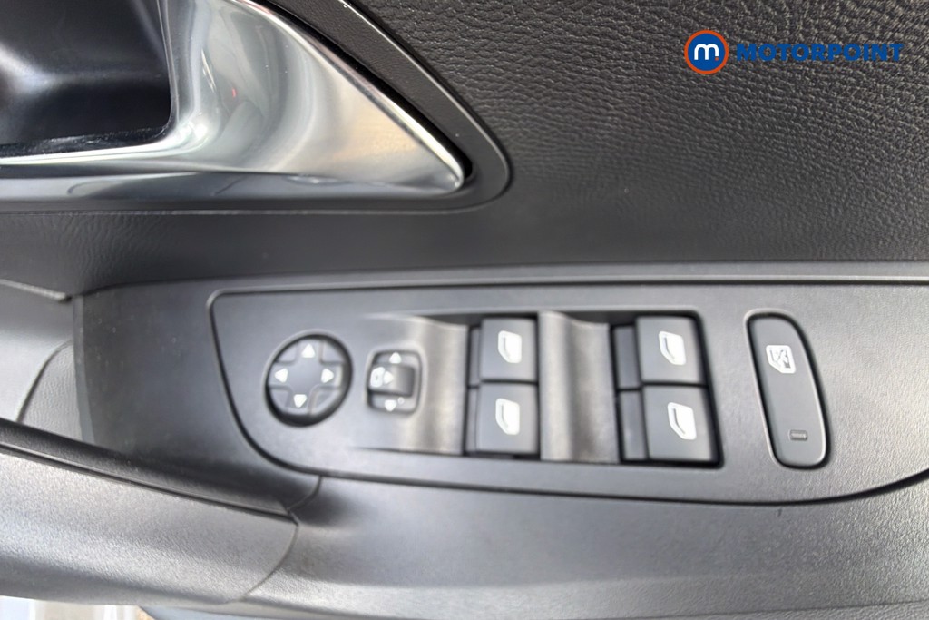 Peugeot 2008 Allure Manual Petrol SUV - Stock Number (1672172) - 20th supplementary image