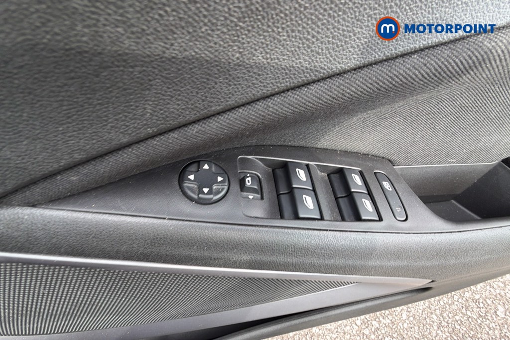Vauxhall Crossland Design Manual Petrol SUV - Stock Number (1672179) - 20th supplementary image