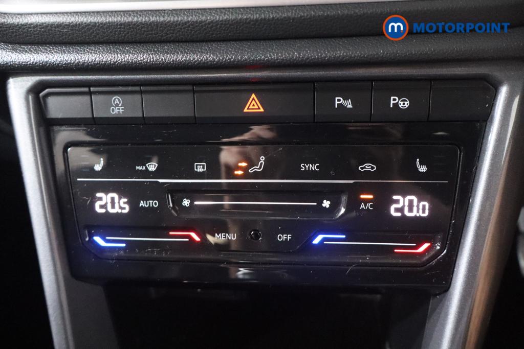 Volkswagen T-Roc Style Manual Petrol SUV - Stock Number (1672207) - 12th supplementary image