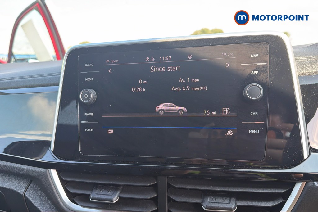 Volkswagen T-Roc R-Line Manual Petrol SUV - Stock Number (1672400) - 14th supplementary image