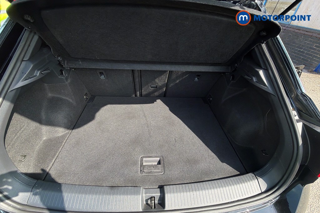 Volkswagen T-Roc R-Line Manual Petrol SUV - Stock Number (1672400) - 21st supplementary image