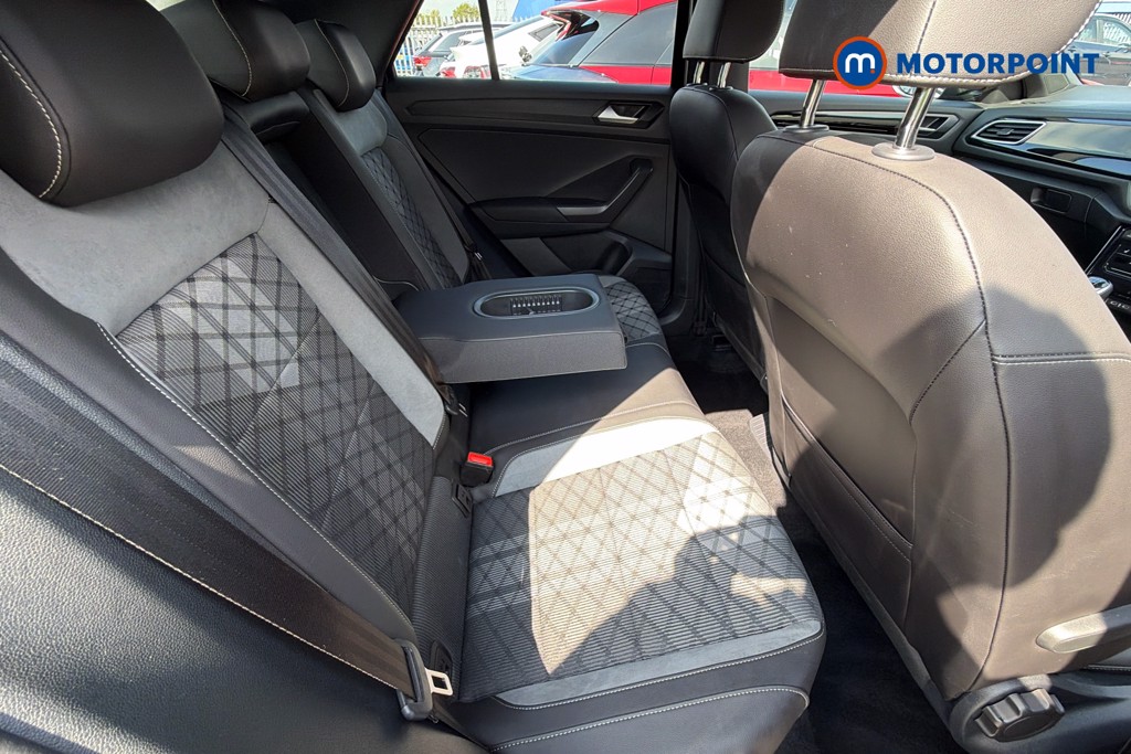 Volkswagen T-Roc R-Line Manual Petrol SUV - Stock Number (1672400) - 32nd supplementary image