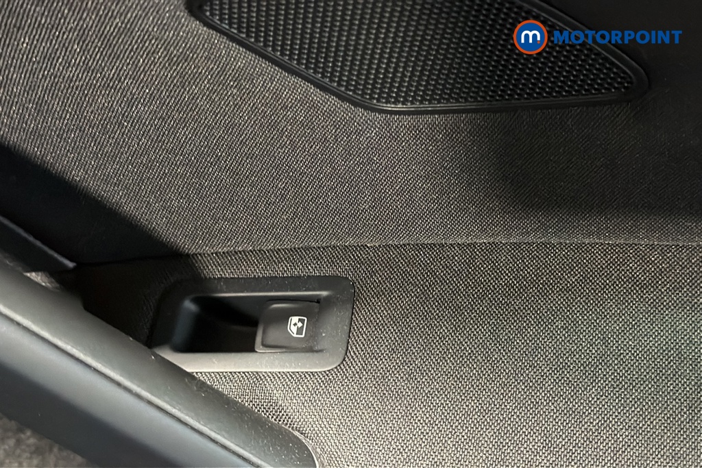 Volkswagen Golf Match Manual Petrol Hatchback - Stock Number (1672418) - 994th supplementary image