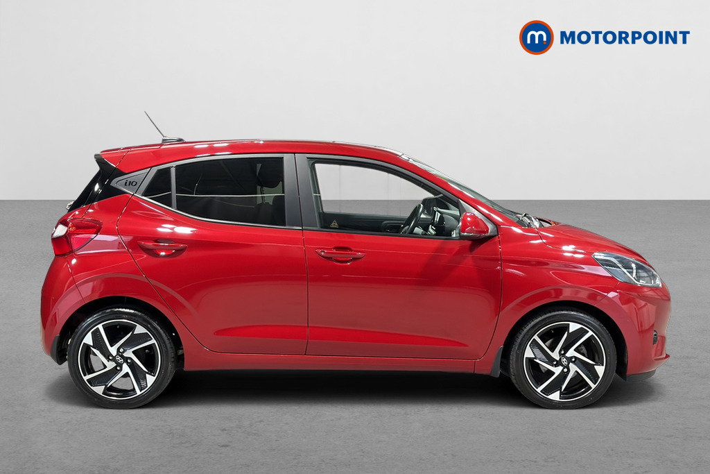 Hyundai I10 Premium Manual Petrol Hatchback - Stock Number (1672420) - Passenger side