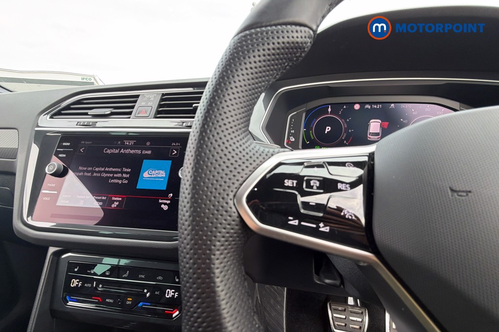 Volkswagen Tiguan R-Line Automatic Petrol Plug-In Hybrid SUV - Stock Number (1672427) - 3rd supplementary image