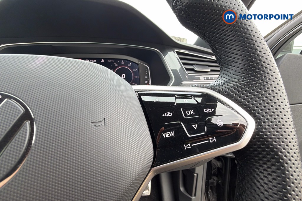 Volkswagen Tiguan R-Line Automatic Petrol Plug-In Hybrid SUV - Stock Number (1672427) - 4th supplementary image