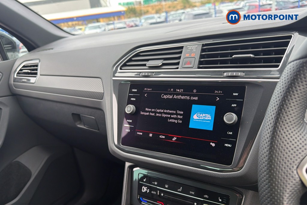 Volkswagen Tiguan R-Line Automatic Petrol Plug-In Hybrid SUV - Stock Number (1672427) - 9th supplementary image