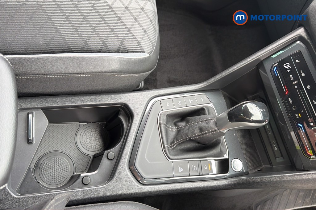 Volkswagen Tiguan R-Line Automatic Petrol Plug-In Hybrid SUV - Stock Number (1672427) - 16th supplementary image