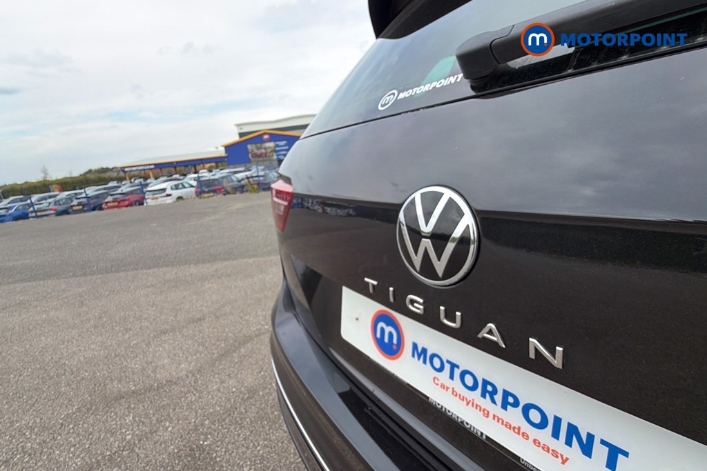 Volkswagen Tiguan R-Line Automatic Petrol Plug-In Hybrid SUV - Stock Number (1672427) - 37th supplementary image