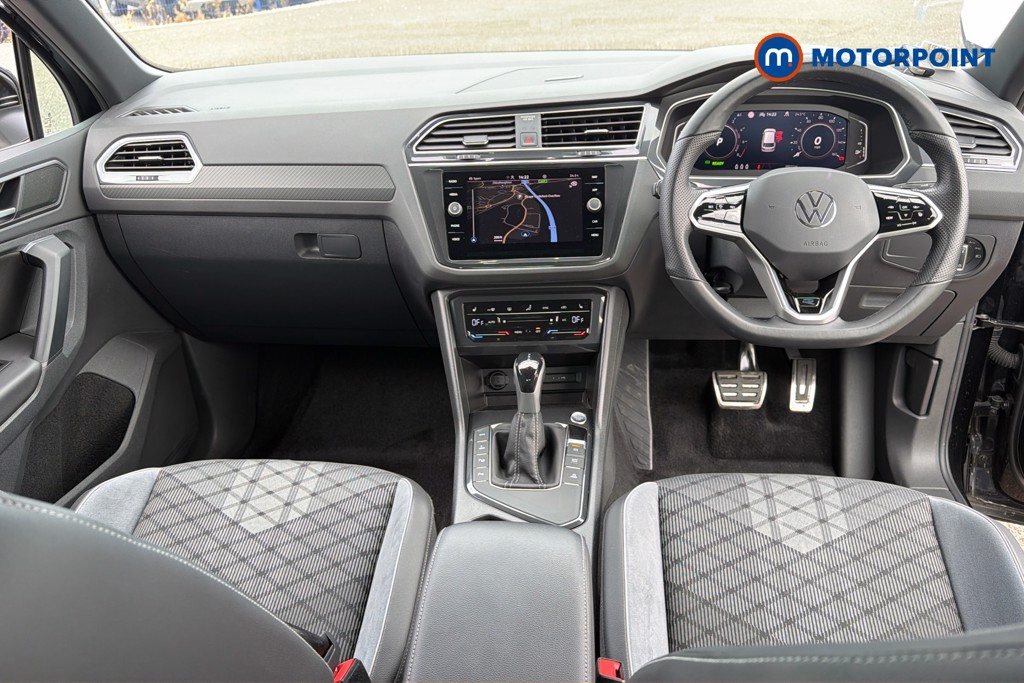 Volkswagen Tiguan R-Line Automatic Petrol Plug-In Hybrid SUV - Stock Number (1672427) - 1st supplementary image