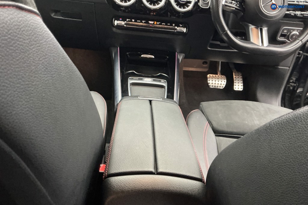Mercedes-Benz EQA Amg Line Automatic Electric SUV - Stock Number (1672450) - 11th supplementary image