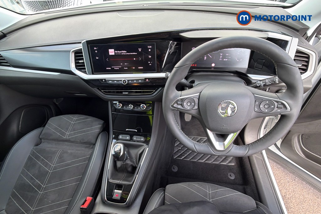 Vauxhall Grandland Ultimate Manual Petrol SUV - Stock Number (1672493) - 6th supplementary image