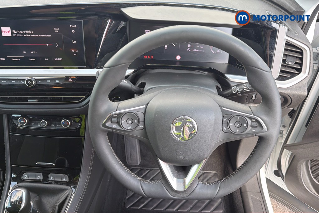 Vauxhall Grandland Ultimate Manual Petrol SUV - Stock Number (1672493) - 7th supplementary image
