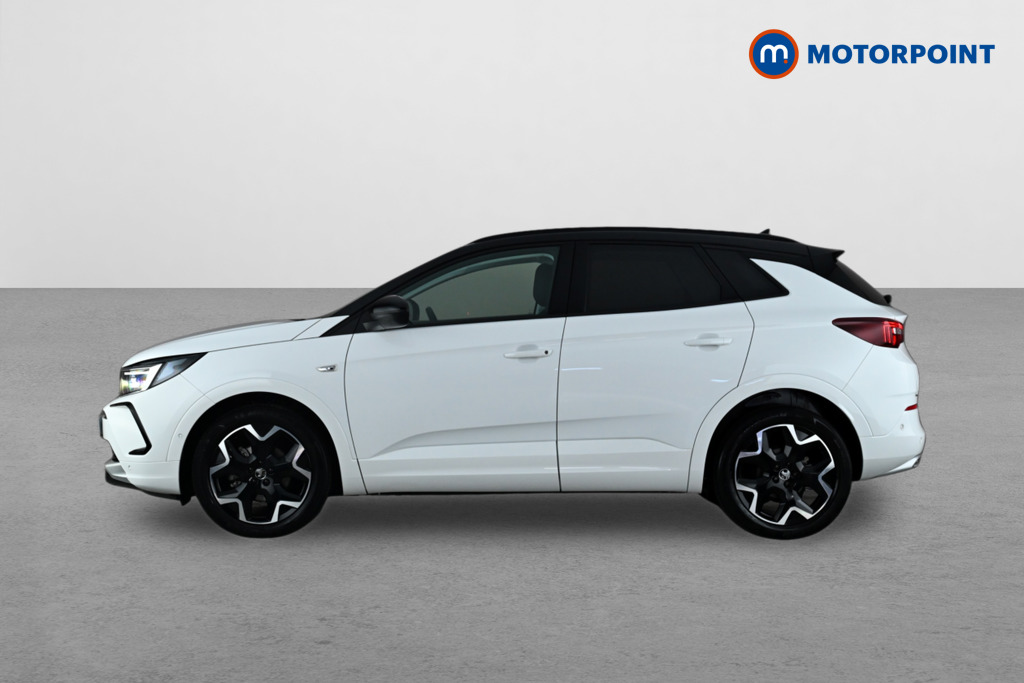 Vauxhall Grandland Ultimate Manual Petrol SUV - Stock Number (1672493) - Passenger side
