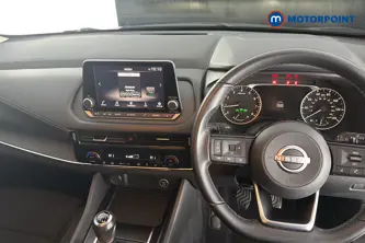 Nissan Qashqai Acenta Premium Manual Petrol SUV - Stock Number (1672644) - 1st supplementary image
