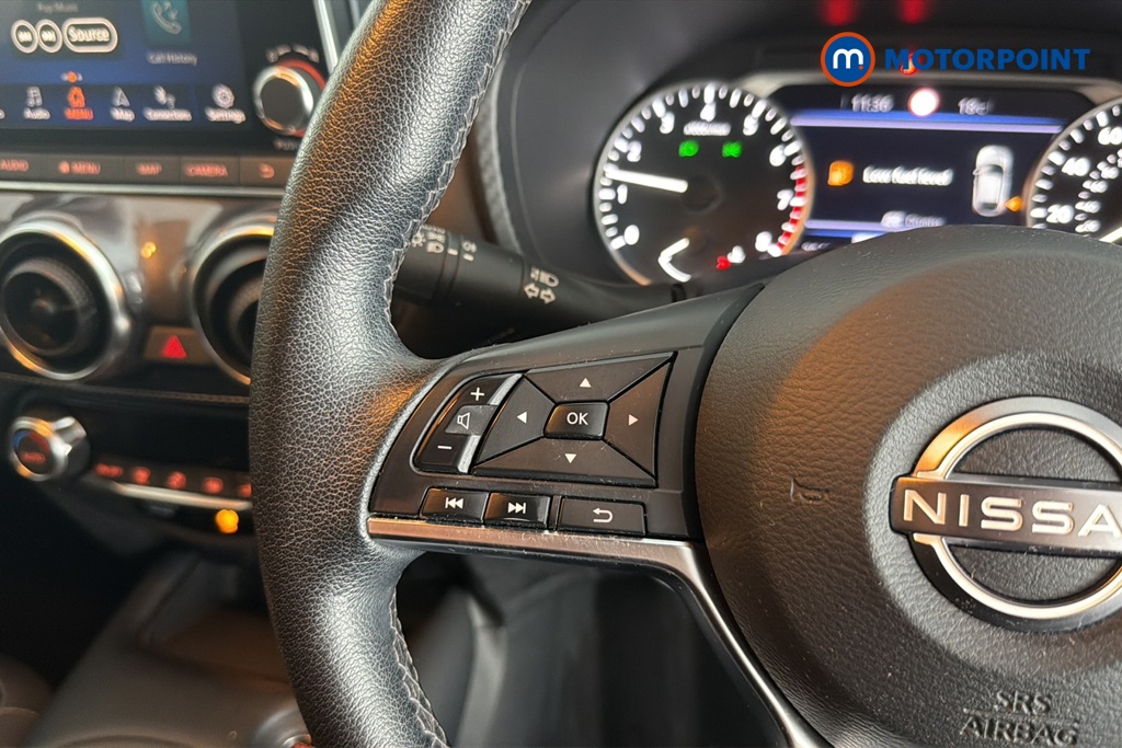 Nissan Juke N-Connecta Manual Petrol SUV - Stock Number (1672648) - 4th supplementary image