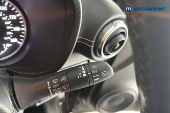 Nissan Juke N-Connecta Manual Petrol SUV - Stock Number (1672648) - 6th supplementary image