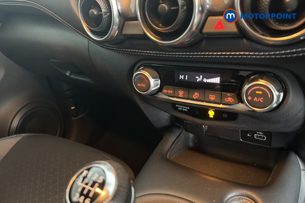 Nissan Juke N-Connecta Manual Petrol SUV - Stock Number (1672648) - 12th supplementary image