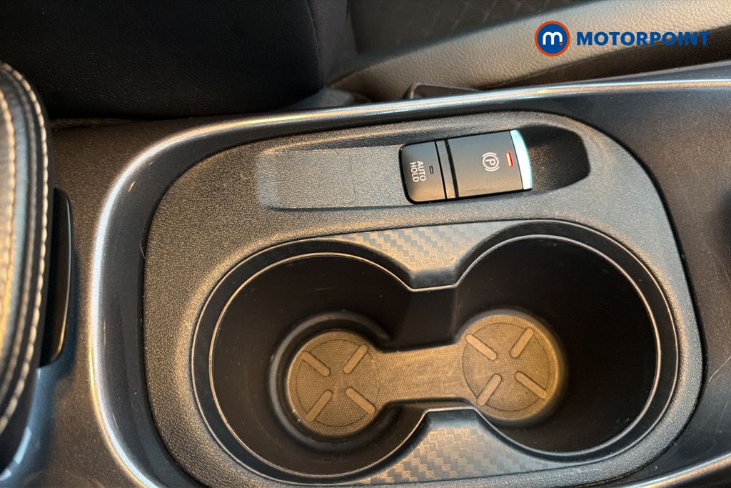 Nissan Juke N-Connecta Manual Petrol SUV - Stock Number (1672648) - 16th supplementary image