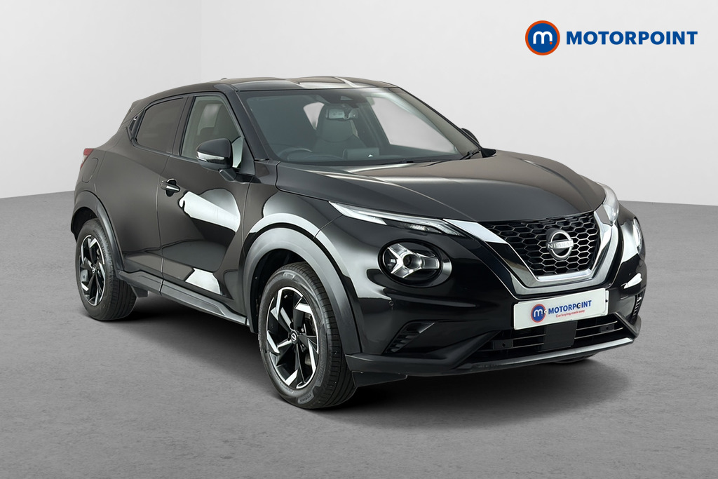 Nissan Juke N-Connecta Manual Petrol SUV - Stock Number (1672648) - Drivers side front corner