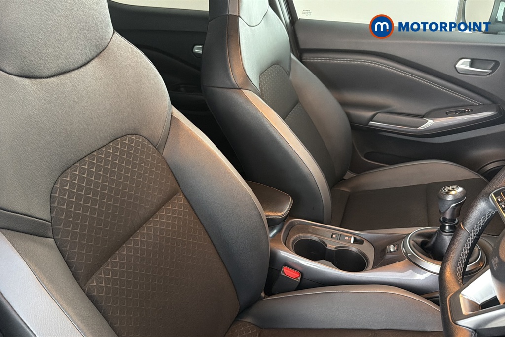 Nissan Juke N-Connecta Manual Petrol SUV - Stock Number (1672648) - 22nd supplementary image