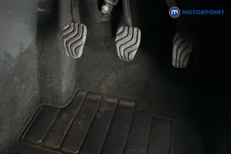 Nissan Juke N-Connecta Manual Petrol SUV - Stock Number (1672648) - 24th supplementary image