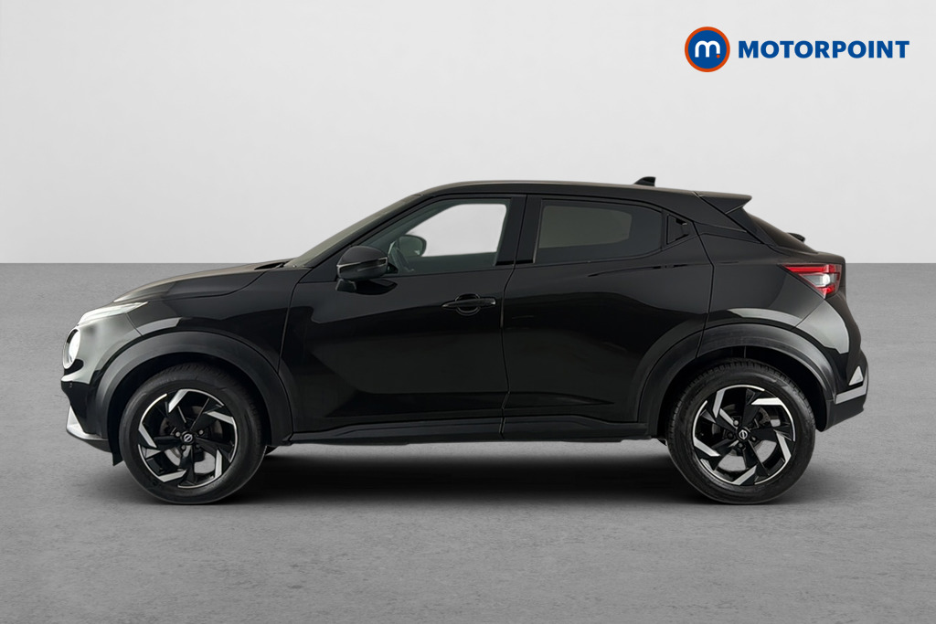 Nissan Juke N-Connecta Manual Petrol SUV - Stock Number (1672648) - Drivers side