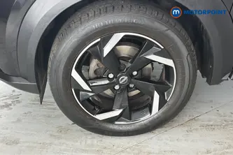 Nissan Juke N-Connecta Manual Petrol SUV - Stock Number (1672648) - 44th supplementary image