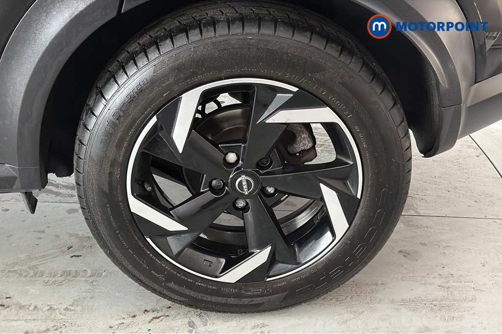 Nissan Juke N-Connecta Manual Petrol SUV - Stock Number (1672648) - 45th supplementary image