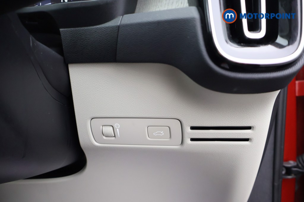 Volvo Xc40 Inscription Manual Petrol SUV - Stock Number (1672873) - 7th supplementary image