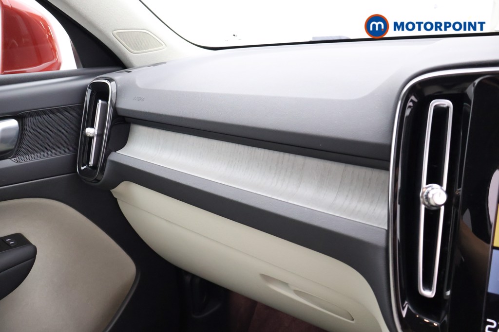 Volvo Xc40 Inscription Manual Petrol SUV - Stock Number (1672873) - 12th supplementary image