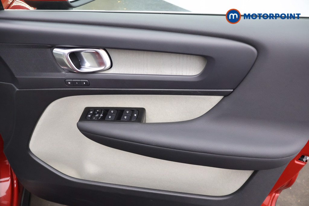 Volvo Xc40 Inscription Manual Petrol SUV - Stock Number (1672873) - 14th supplementary image