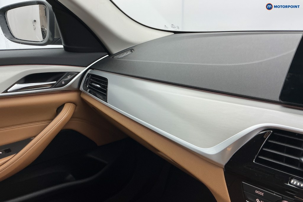 BMW 5 Series SE Automatic Petrol Saloon - Stock Number (1672876) - 17th supplementary image