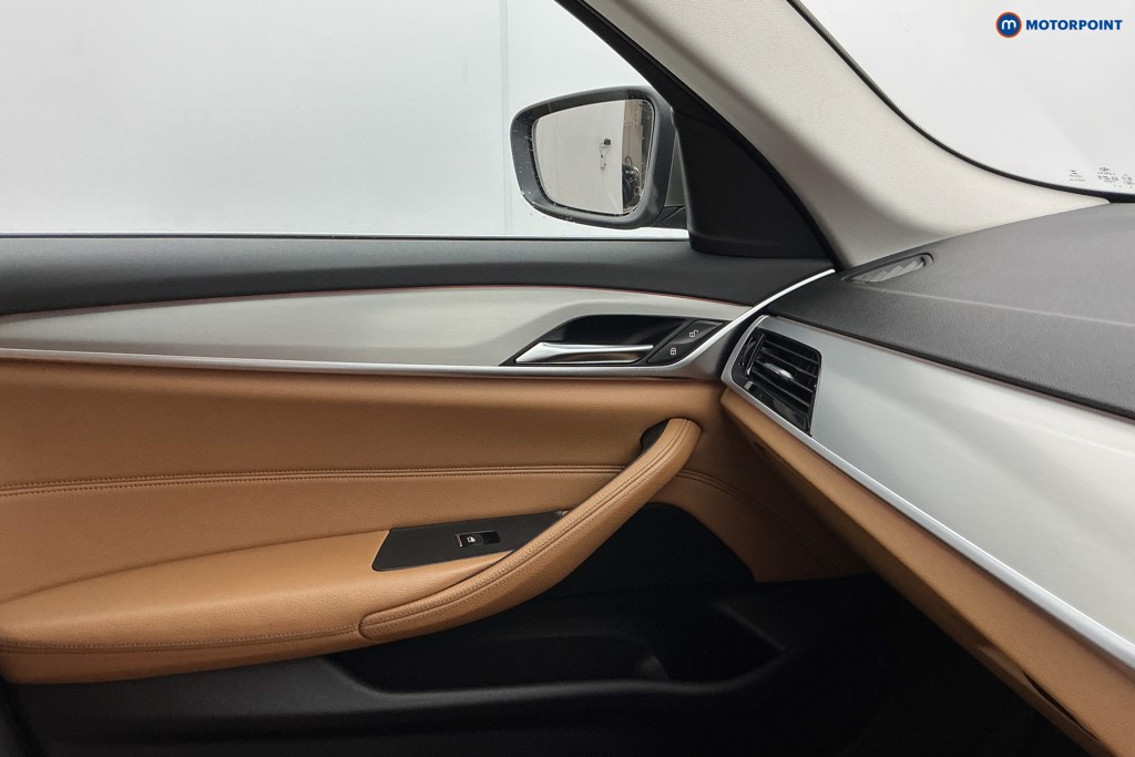 BMW 5 Series SE Automatic Petrol Saloon - Stock Number (1672876) - 18th supplementary image