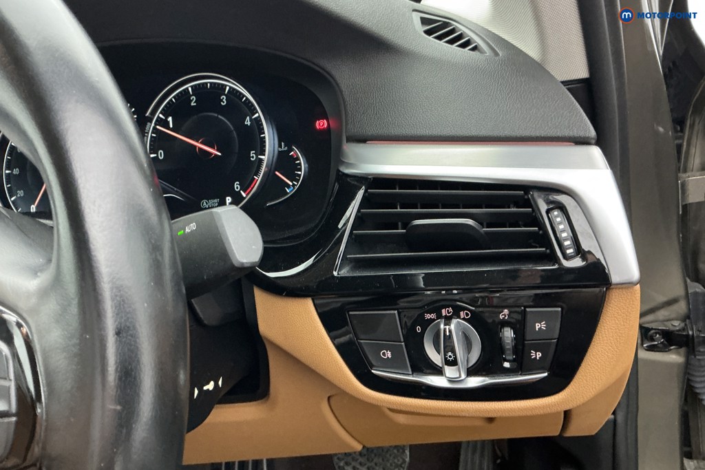BMW 5 Series SE Automatic Petrol Saloon - Stock Number (1672876) - 21st supplementary image