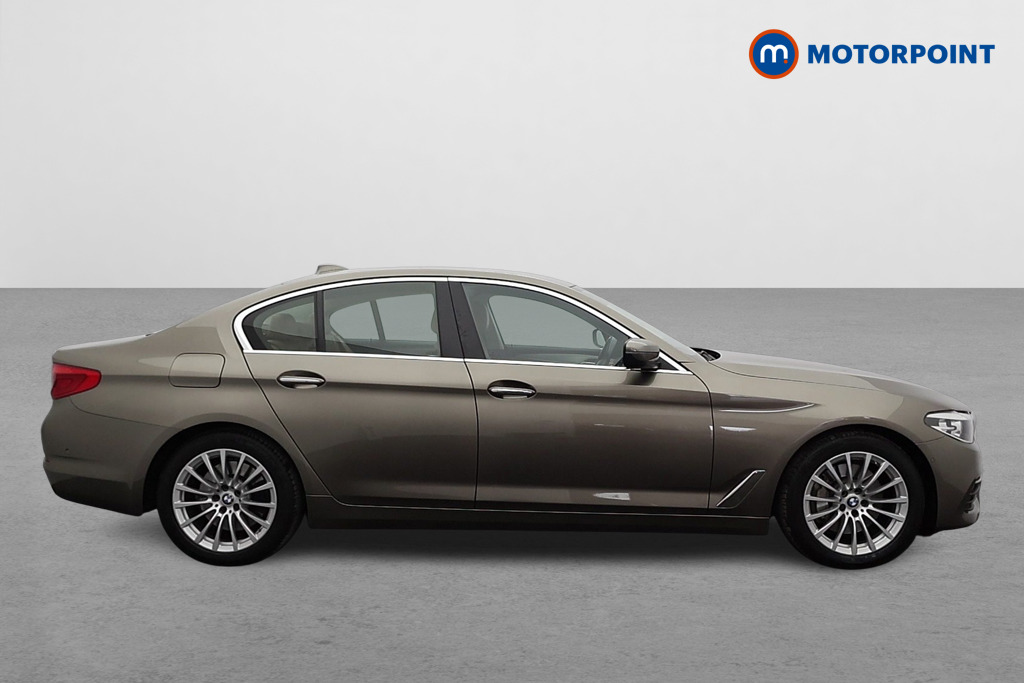 BMW 5 Series SE Automatic Petrol Saloon - Stock Number (1672876) - Drivers side