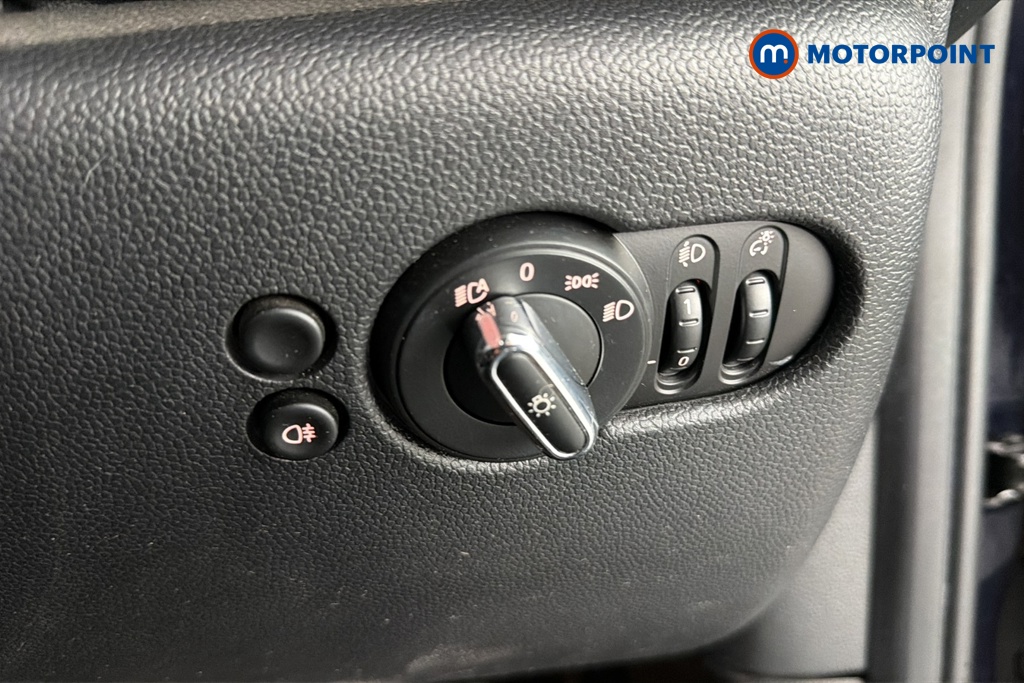 Mini Hatchback Cooper Classic Automatic Petrol Hatchback - Stock Number (1673471) - 11th supplementary image