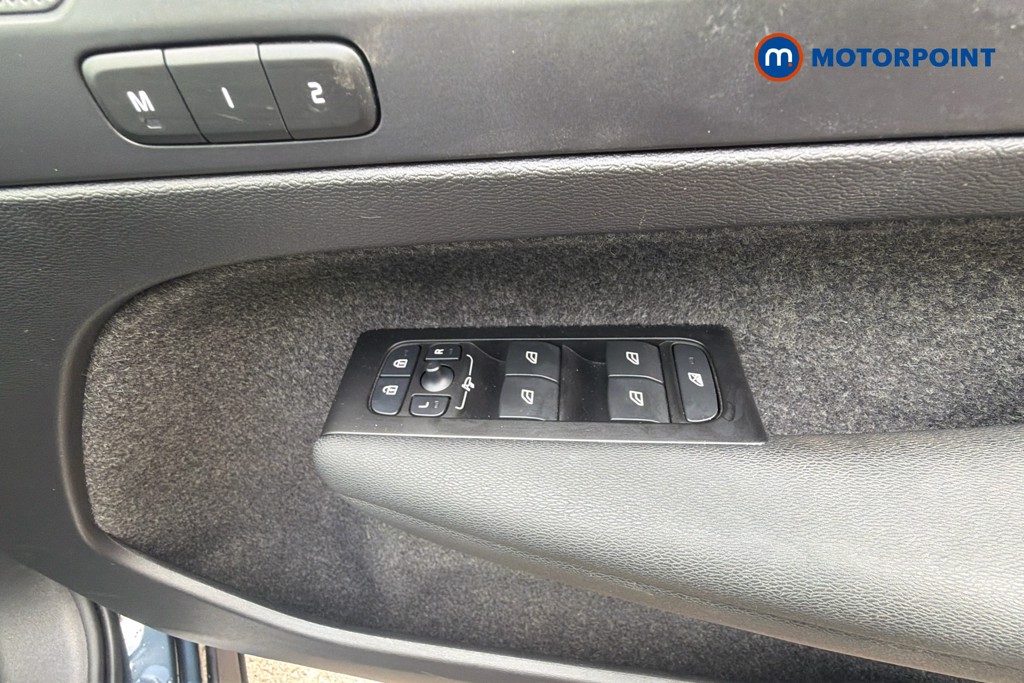 Volvo Xc40 R Design Pro Automatic Petrol Plug-In Hybrid SUV - Stock Number (1673525) - 5th supplementary image