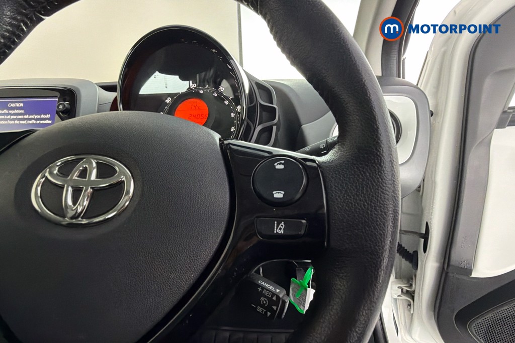 Toyota Aygo X-Play Manual Petrol Hatchback - Stock Number (1673532) - 4th supplementary image