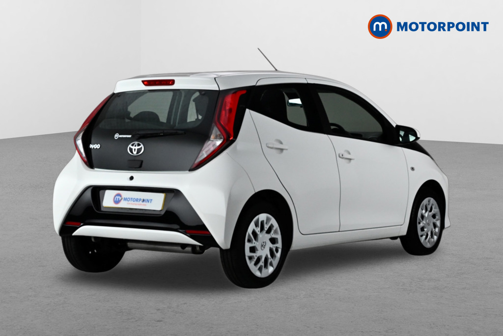 Toyota Aygo X-Play Manual Petrol Hatchback - Stock Number (1673532) - Drivers side rear corner